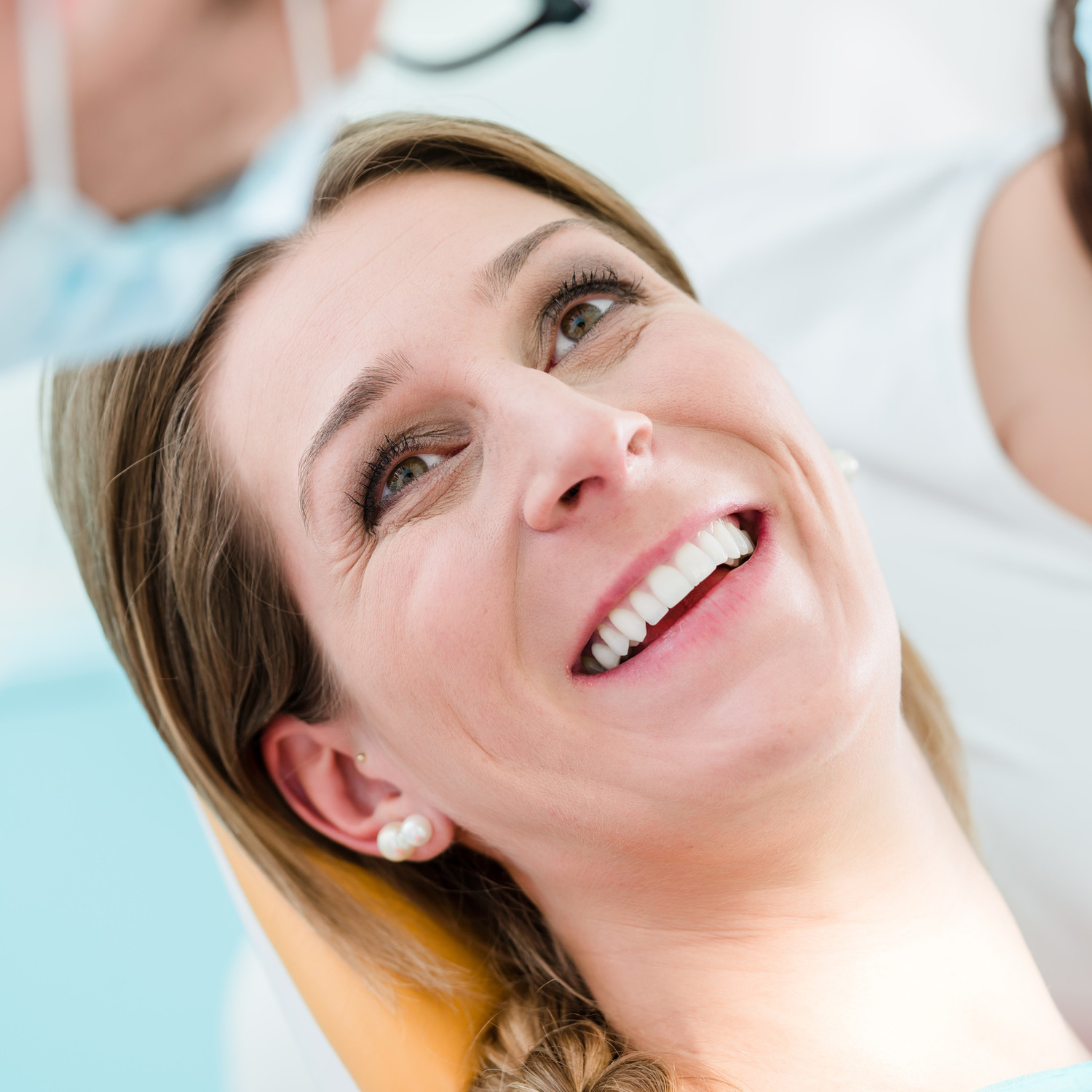 Dentist, Woman, tooth, teeth, smiling, clean, toothy, man, Dentistry, office, surgery, clinic, dentists office, dental, patient, treatment, doctor, seeing, Profession, occupation, working, people, person, room, Caucasian, white, stomatology